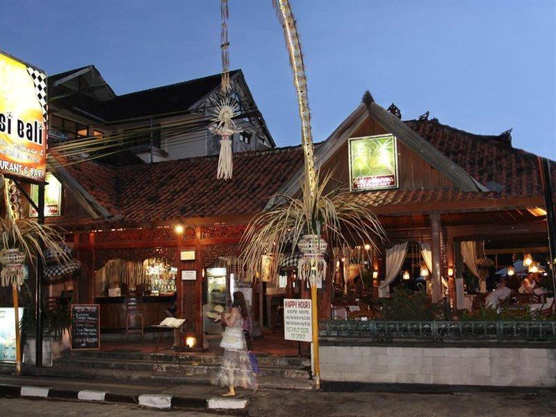 Adi Dharma Hotel Legian Exterior foto